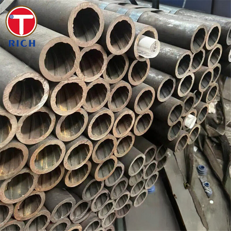 ASME SA213 গ্রেড T12 অভ্যন্তরীণ থ্রেড সিউমলেস লো অ্যালোয় হিট এক্সচেঞ্জার টিউব ক্রোমো ডিজাইন এবং 30-325 মিমি ওডি সহ