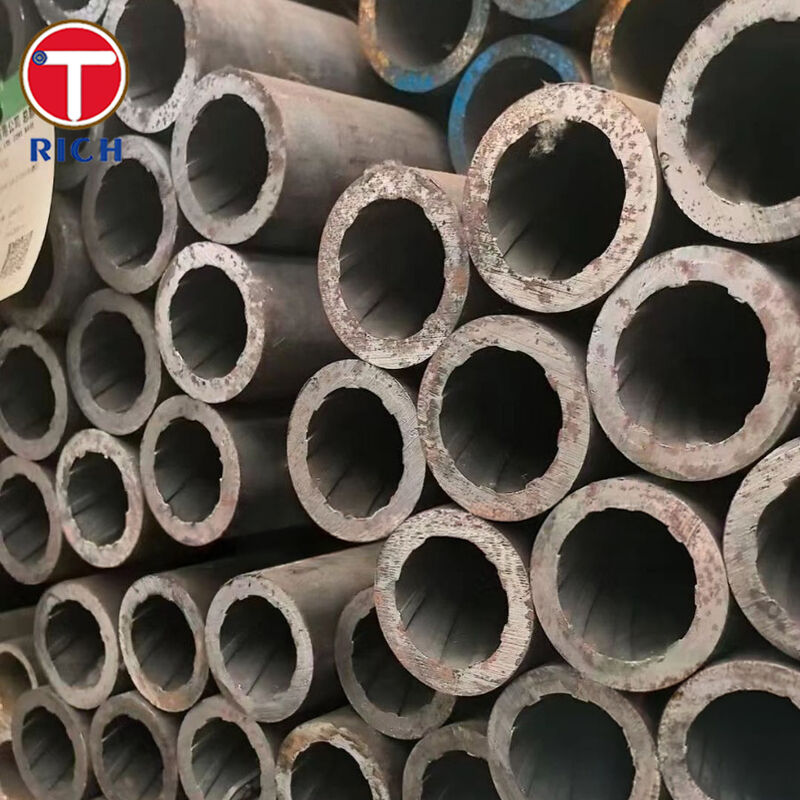 ASME SA213 গ্রেড T12 অভ্যন্তরীণ থ্রেড সিউমলেস লো অ্যালোয় হিট এক্সচেঞ্জার টিউব ক্রোমো ডিজাইন এবং 30-325 মিমি ওডি সহ